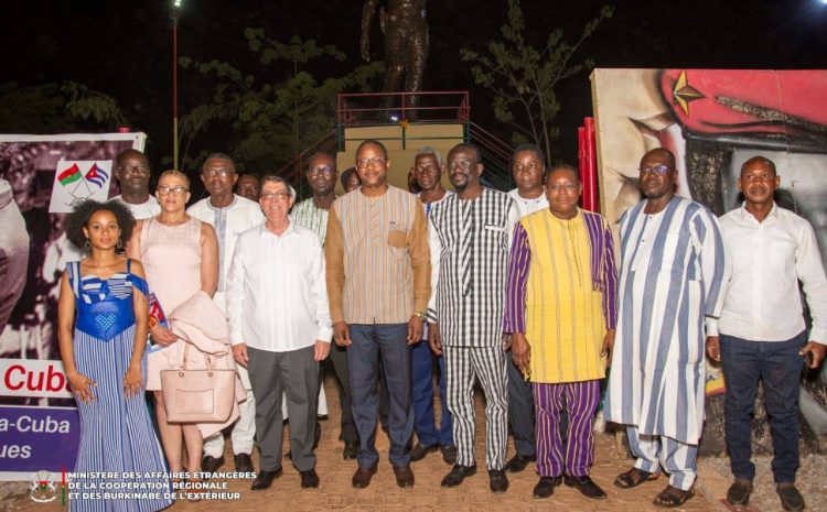 Coopération Burkina Faso-Cuba : SEM Bruno Rodriguez PARRILLA rend hommage au Père de la révolution burkinabè